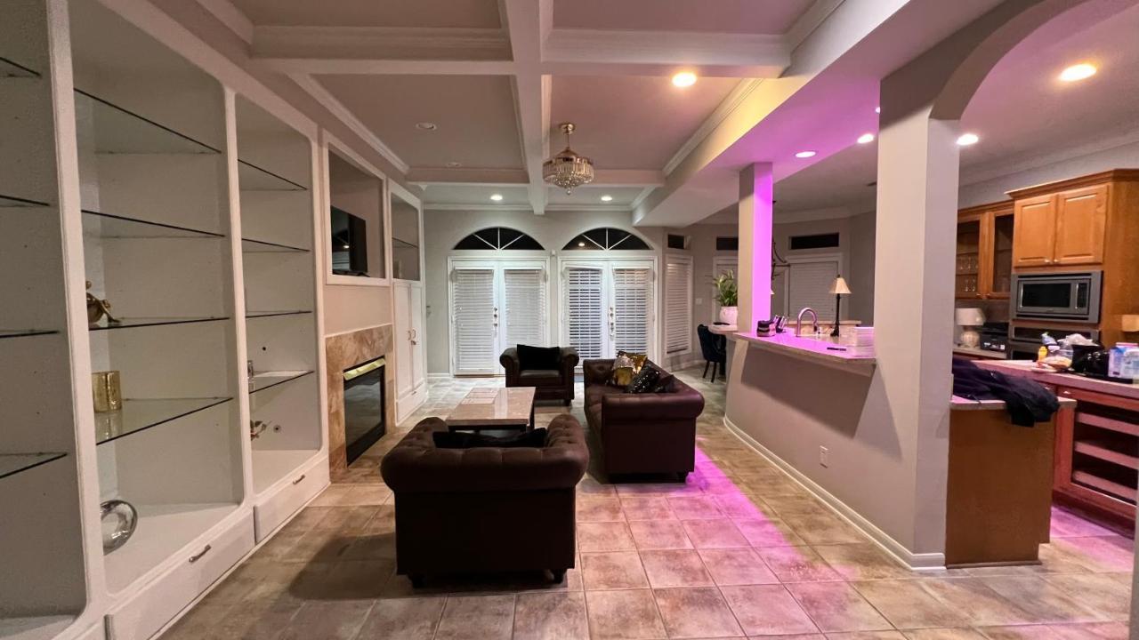 Insperit Home At Galleria With Heated Pool Spa Houston Exterior photo