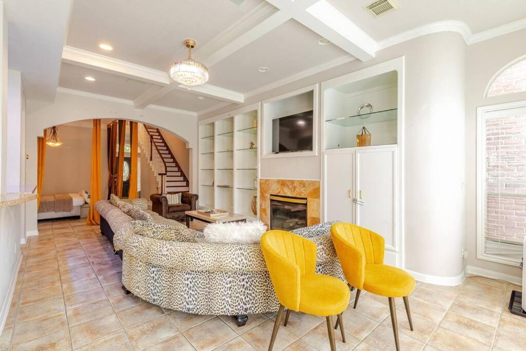 Insperit Home At Galleria With Heated Pool Spa Houston Exterior photo