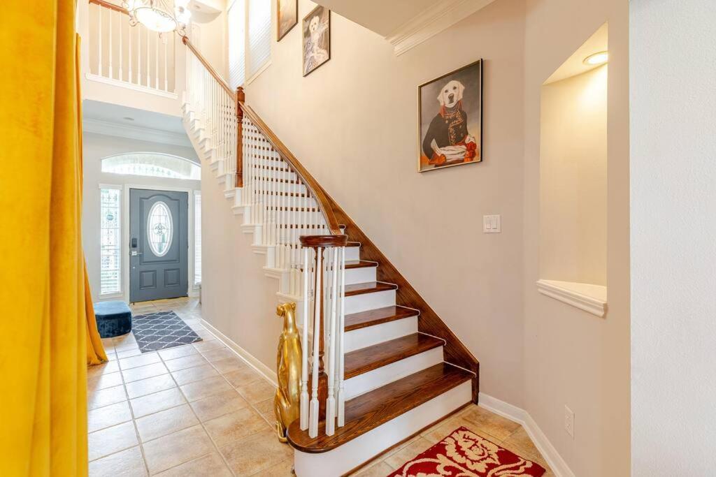 Insperit Home At Galleria With Heated Pool Spa Houston Exterior photo