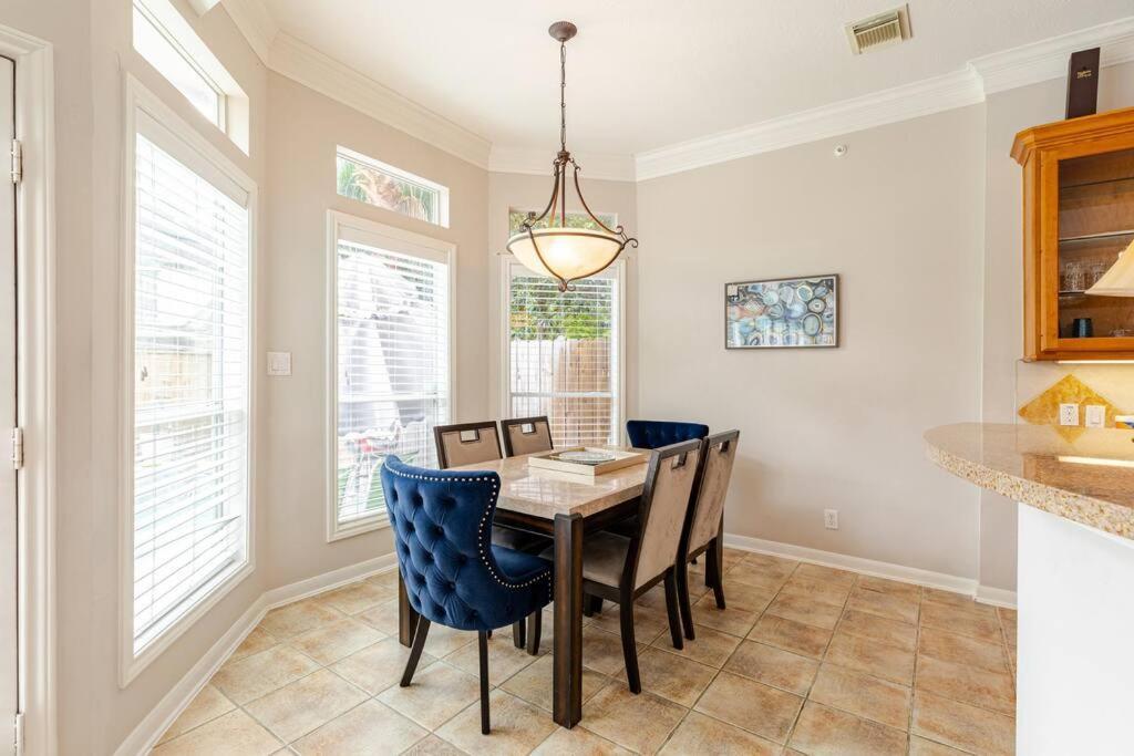 Insperit Home At Galleria With Heated Pool Spa Houston Exterior photo
